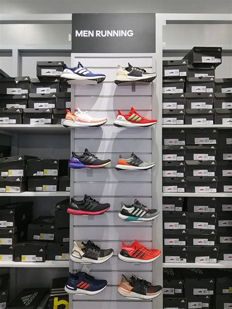 Adidas sneaker outlet